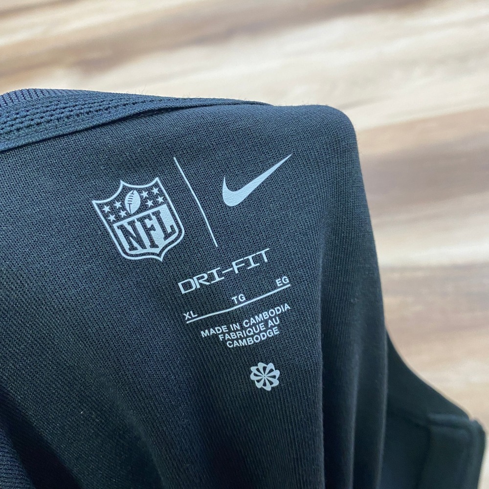 Nike NFL Philadelphia Eagles XL Dri-FIT Sideline Quarter Zip Pullover Black - Picture 2 of 8